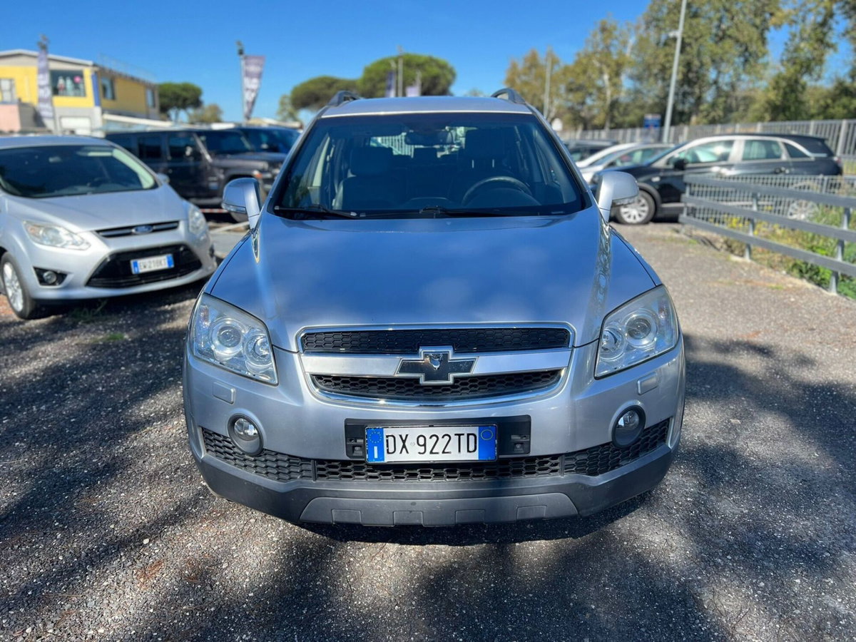 Chevrolet Captiva 2.0 VCDi LTZ (2)