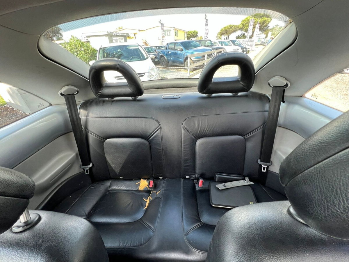 Volkswagen New Beetle TDI (8)