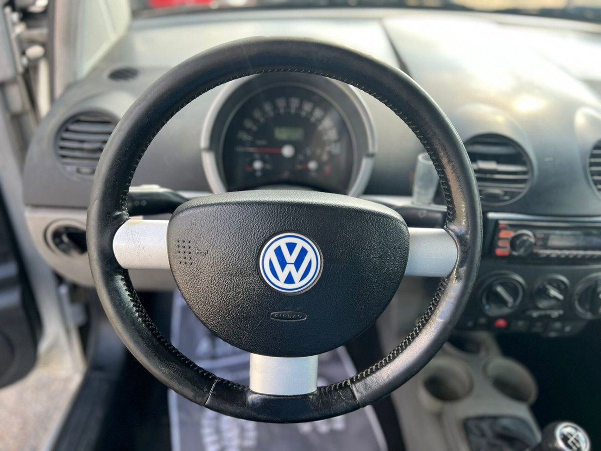 Volkswagen New Beetle TDI (9)