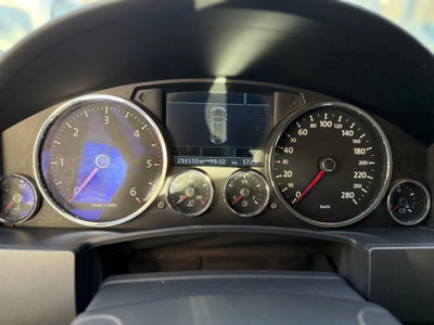 Volkswagen Touareg R5 TDI DPF Exclusive (9)