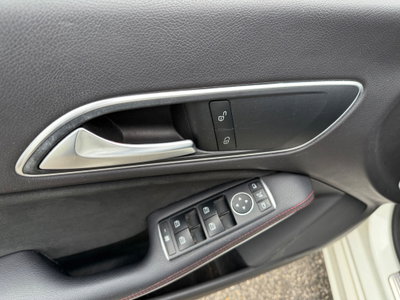 Mercedes-Benz CLA Shooting Brake 220 d Automatic Premium (10)
