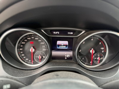 Mercedes-Benz CLA Shooting Brake 220 d Automatic Premium (11)