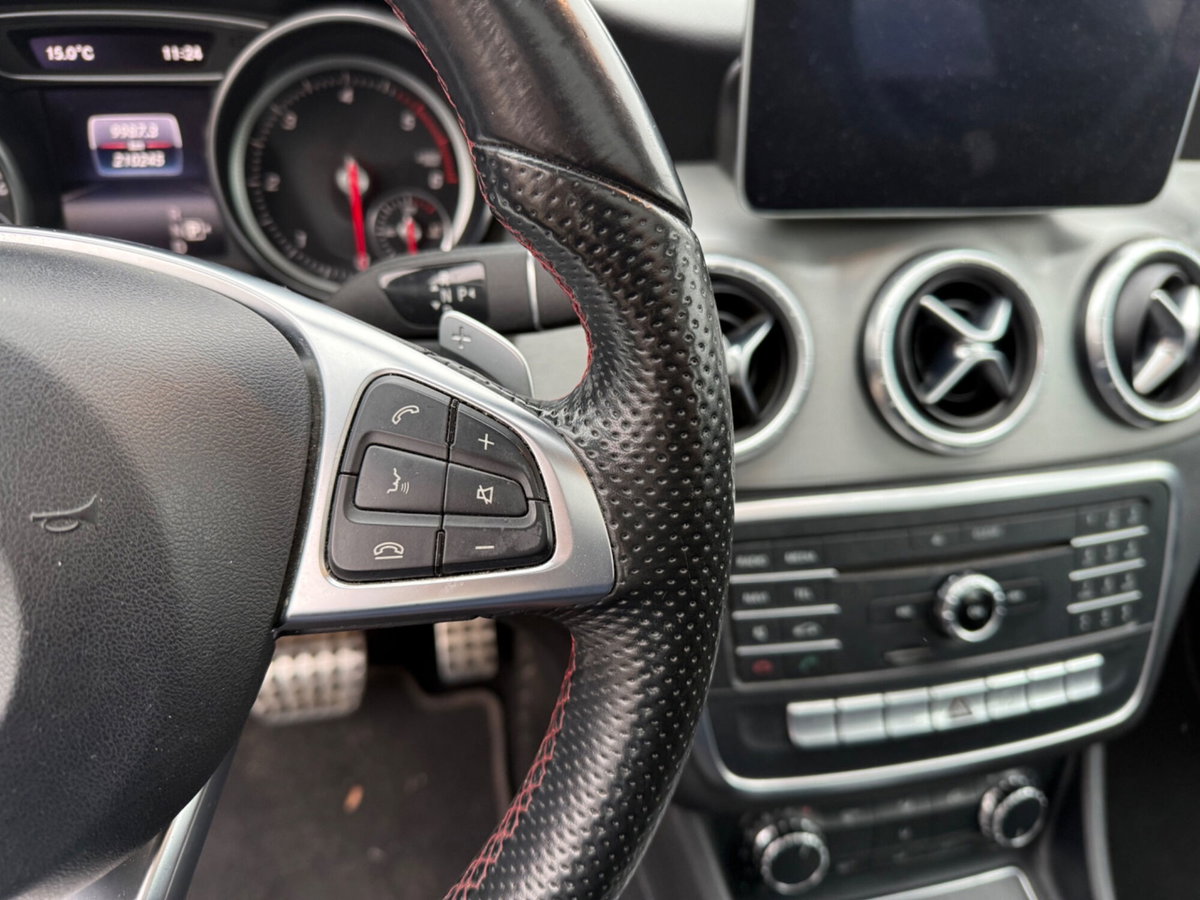 Mercedes-Benz CLA Shooting Brake 220 d Automatic Premium (14)
