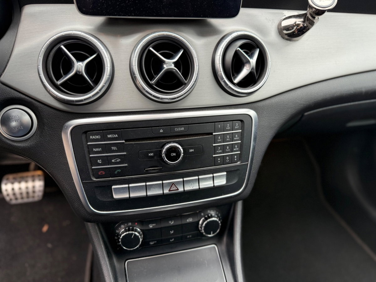 Mercedes-Benz CLA Shooting Brake 220 d Automatic Premium (16)