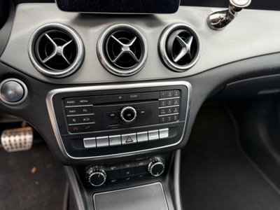 Mercedes-Benz CLA Shooting Brake 220 d Automatic Premium (16)