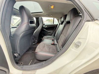 Mercedes-Benz CLA Shooting Brake 220 d Automatic Premium (6)