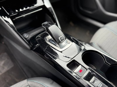 Peugeot 2008 PureTech 130 S&S Allure (10)