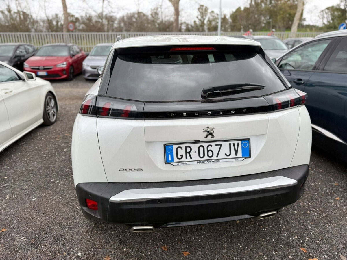 Peugeot 2008 PureTech 130 S&S Allure (5)