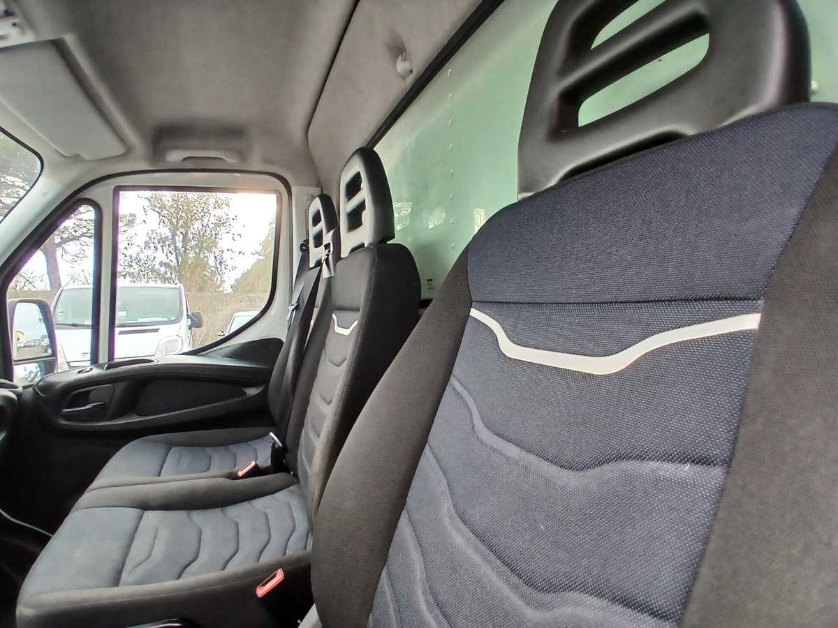 Iveco Daily Telaio 35C16H BTor 2.3 HPT PLM-RG Cabinato (12)