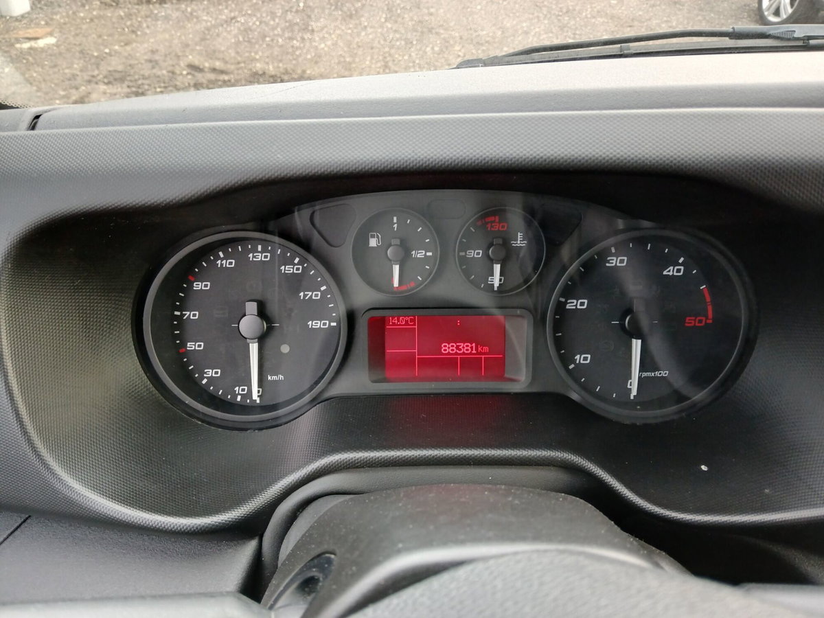 Iveco Daily Telaio 35C16H BTor 2.3 HPT PLM-RG Cabinato (14)