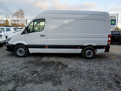 Mercedes-Benz Sprinter T37/30 214 CDI Cabinato Executive (2)