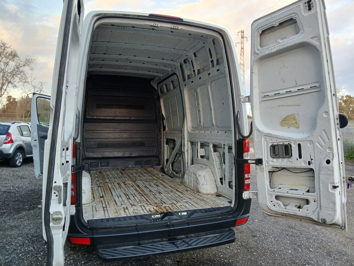 Mercedes-Benz Sprinter T37/30 214 CDI Cabinato Executive (8)