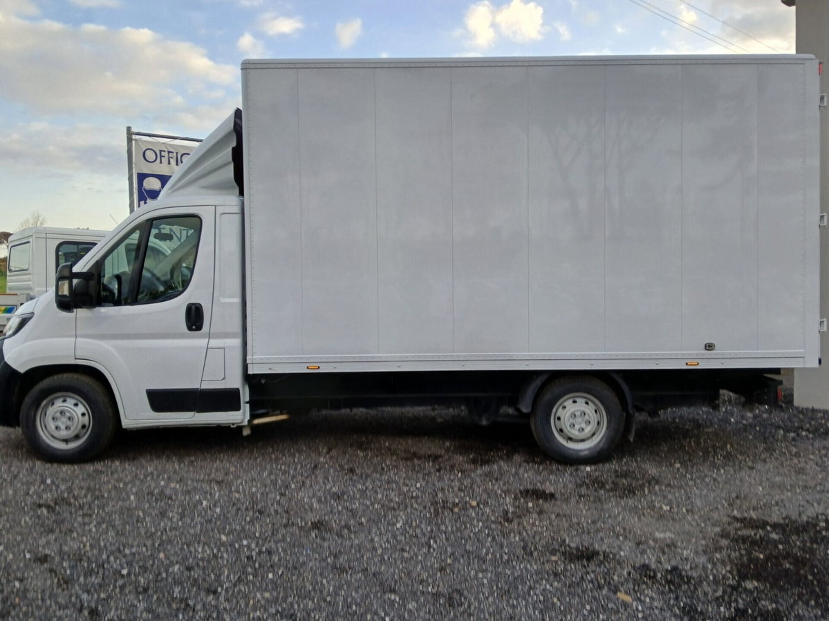 Peugeot Boxer Telaio 435 2.2 BlueHDi 140 S&S PLM Cabinato Premium (3)