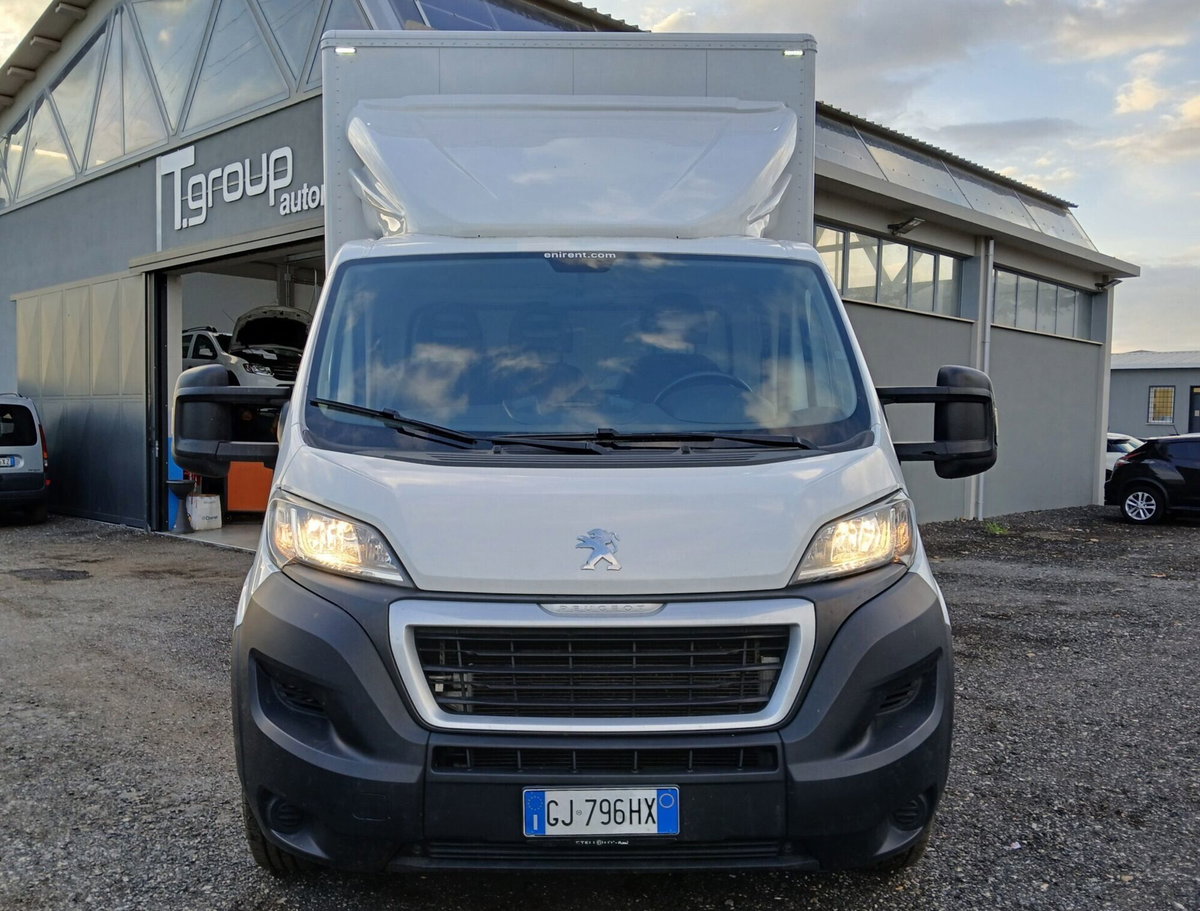 Peugeot Boxer Telaio 435 2.2 BlueHDi 140 S&S PLM Cabinato Premium (4)