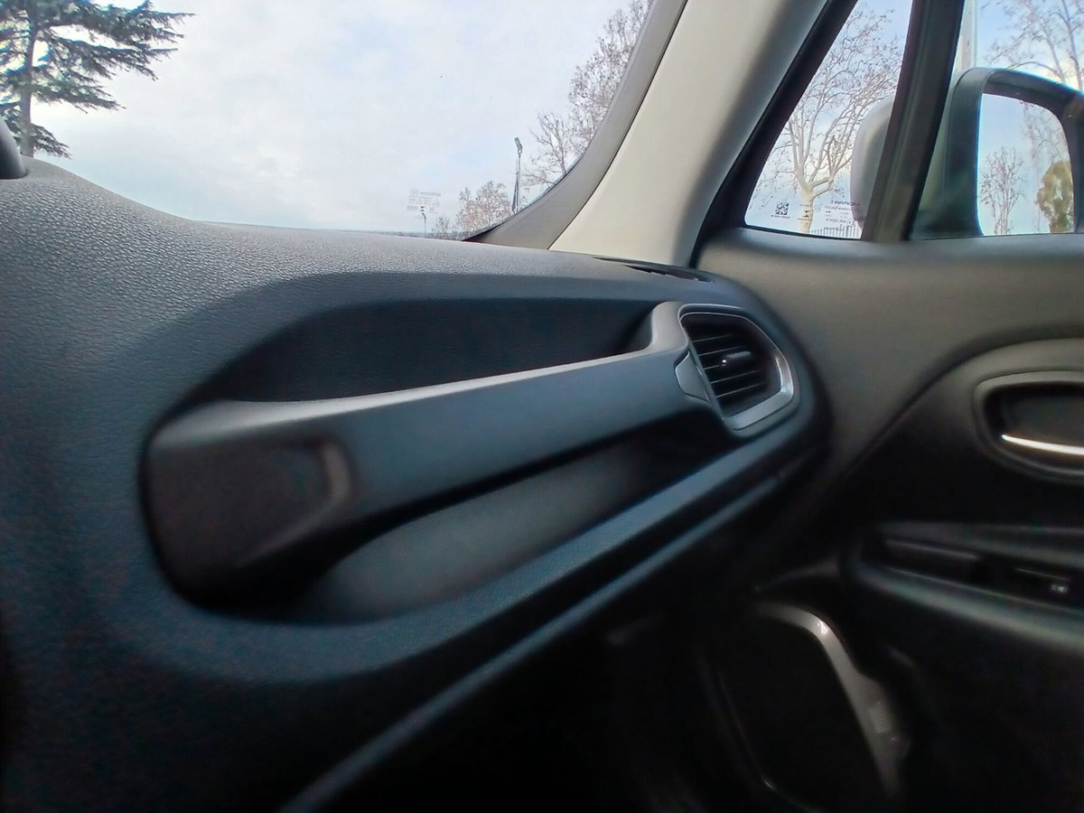 Jeep Renegade 1.6 Mjt 130 CV Limited (16)