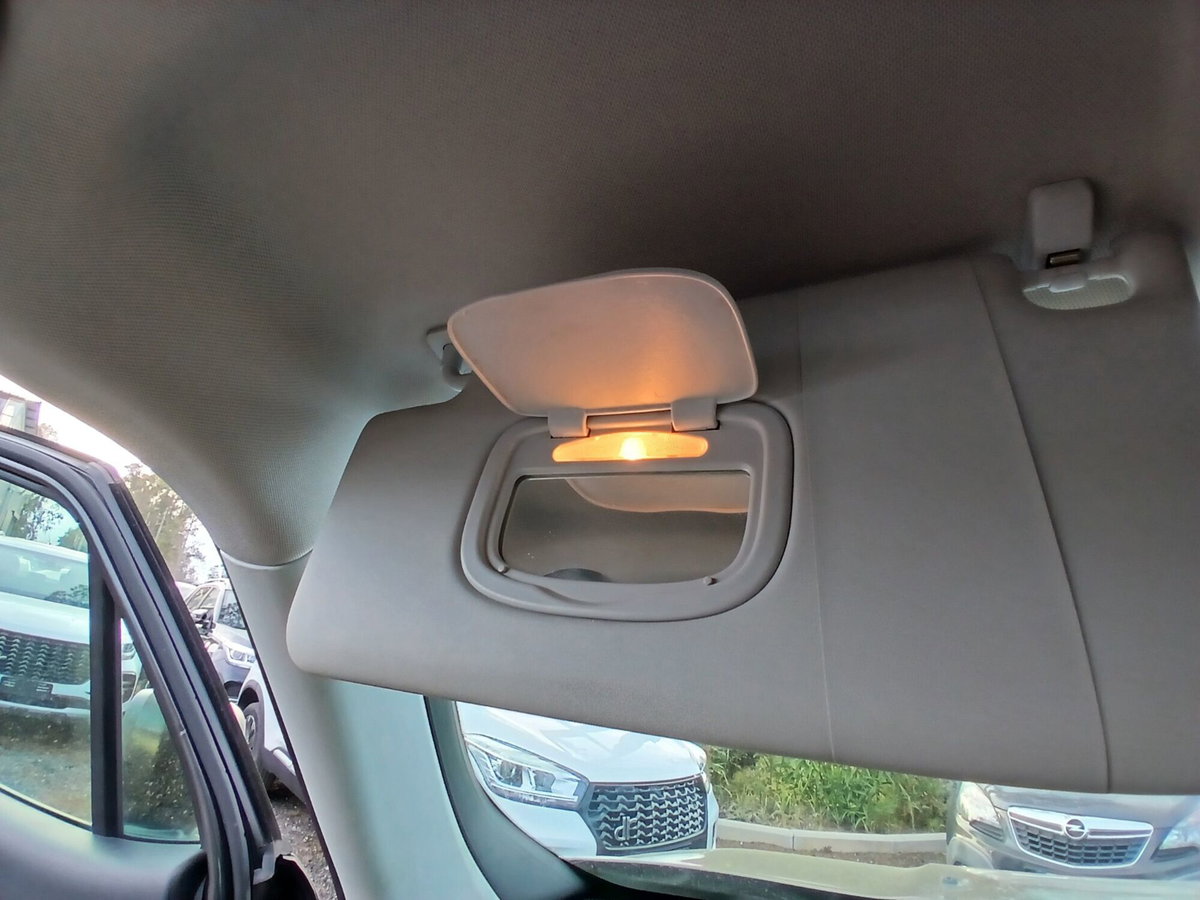 Jeep Renegade 1.6 Mjt 130 CV Limited (18)