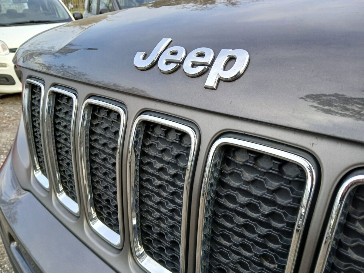 Jeep Renegade 1.6 Mjt 130 CV Limited (7)