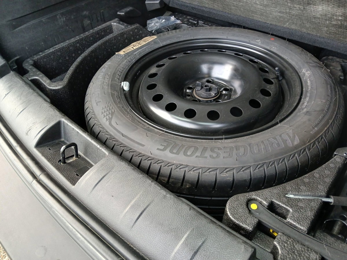 Jeep Renegade 1.6 Mjt 130 CV Limited (8)