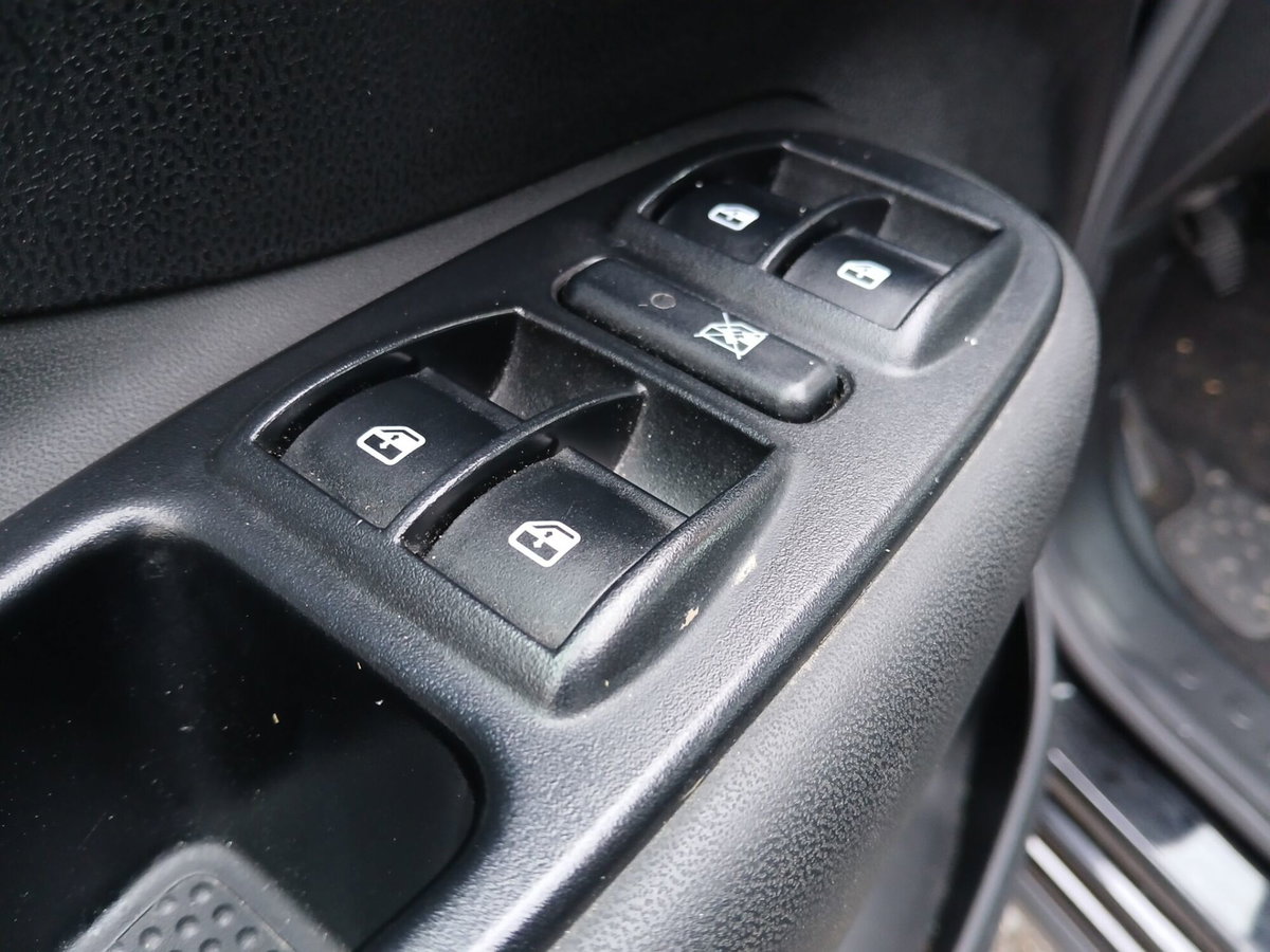 Fiat 500L 1.4 95 CV S&S Connect (17)