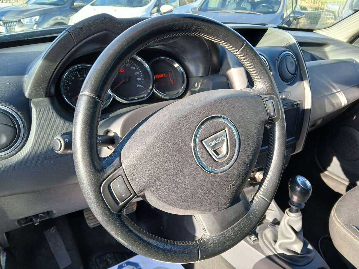 Dacia Duster 1.6 SCe GPL 4x2 Prestige (12)