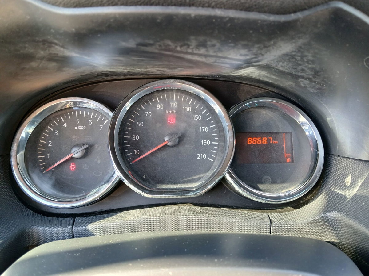 Dacia Duster 1.6 SCe GPL 4x2 Prestige (13)