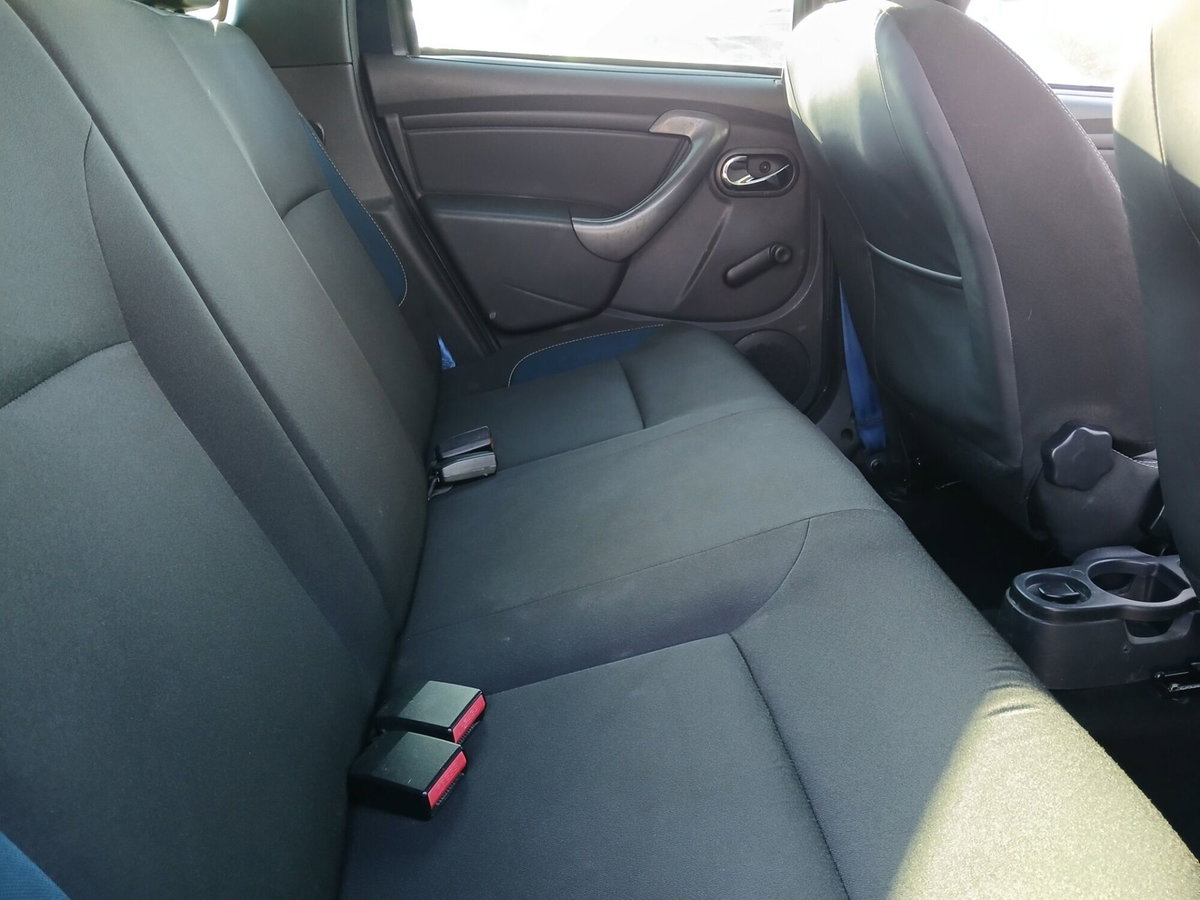 Dacia Duster 1.6 SCe GPL 4x2 Prestige (9)