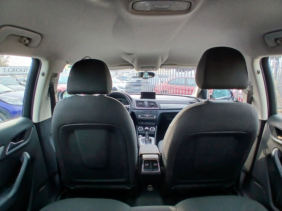 Audi Q3 2.0 TDI 177 CV quattro S tronic Business Plus (10)
