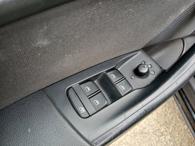 Audi Q3 2.0 TDI 177 CV quattro S tronic Business Plus (15)