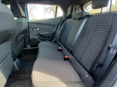 Peugeot 2008 1.2 puretech Active s&s 100cv (15)