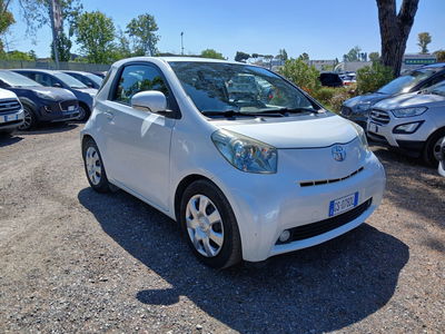 Toyota iQ 1.0 Sol usata