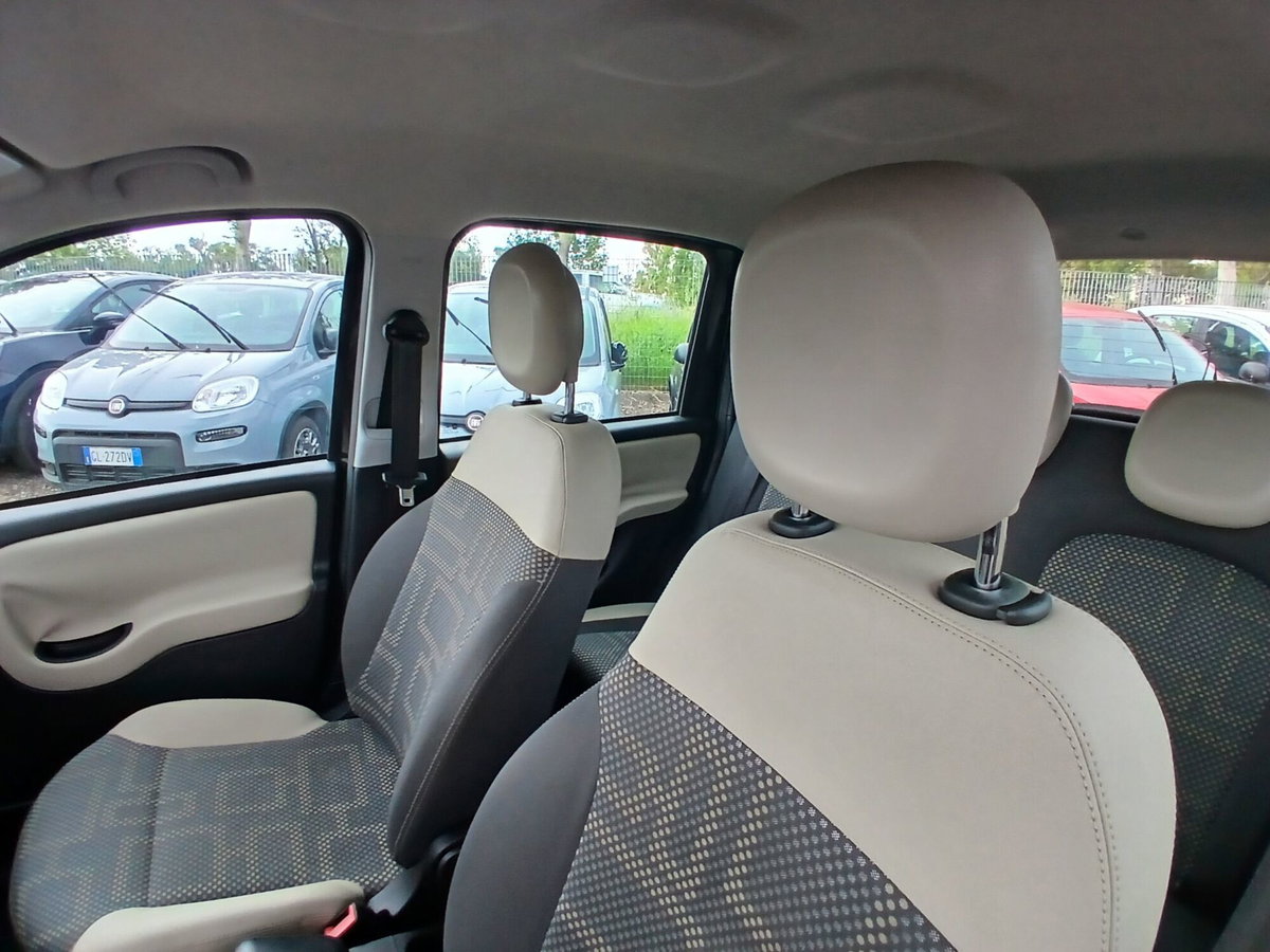 Fiat Panda 1.3 MJT 95 CV S&S 4x4 (14)