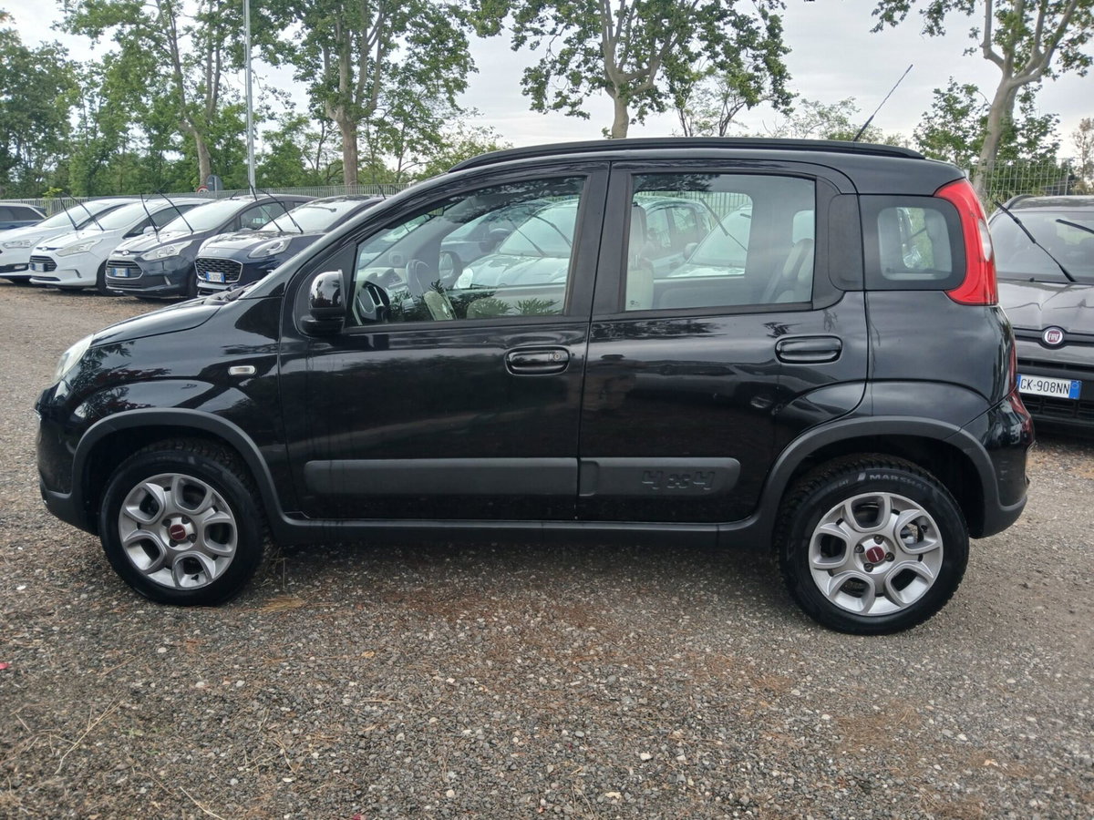 Fiat Panda 1.3 MJT 95 CV S&S 4x4 (2)