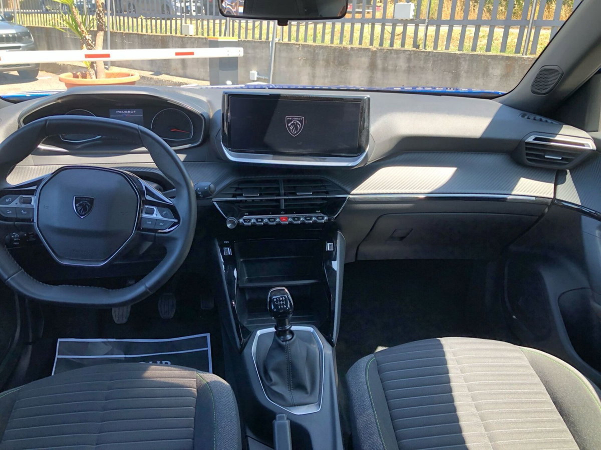 Peugeot 2008 1.2 puretech Active s&s 100cv (4)