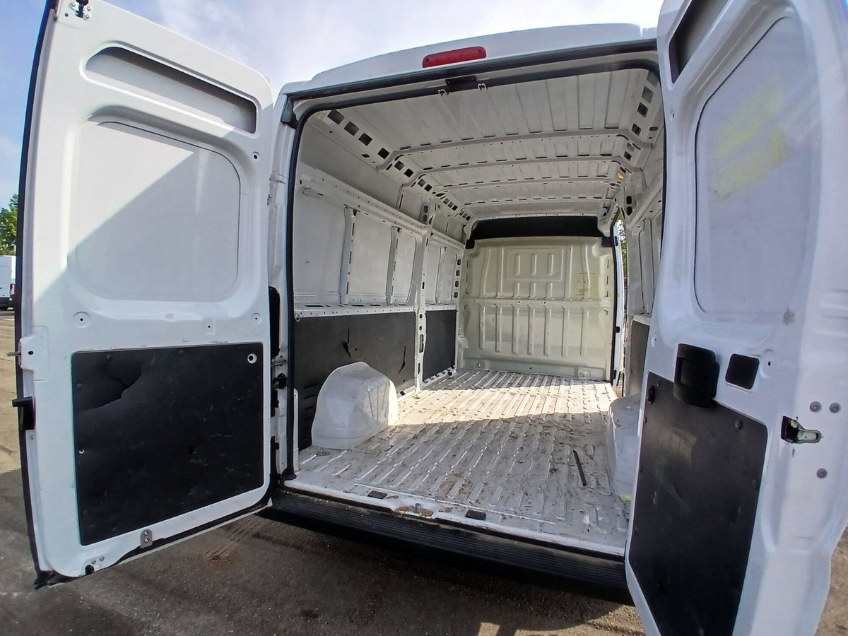 Citroen Jumper Furgone 33 BlueHDi 140 S&S PM-TM Furgone Business (10)