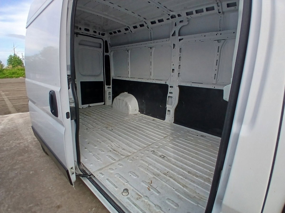 Citroen Jumper Furgone 30 BlueHDi 140 S&S PC-TN Furgone Business (12)