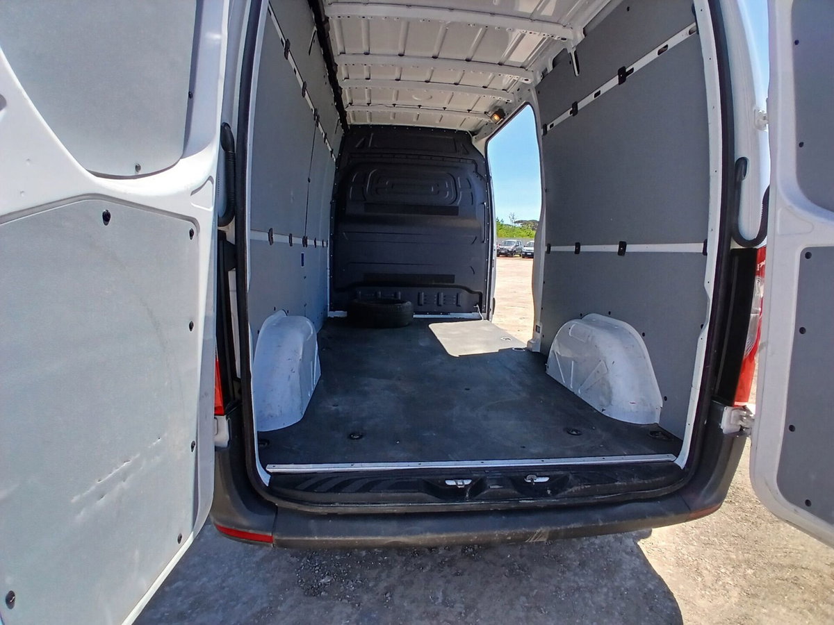 Mercedes-Benz Sprinter F39/35 311 CDI FWD TA Furgone (10)