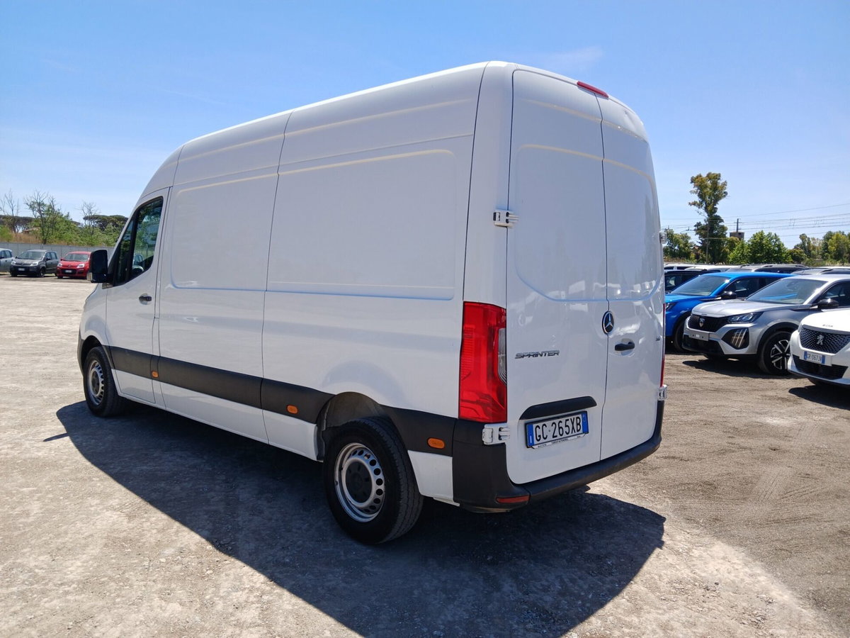 Mercedes-Benz Sprinter F39/35 311 CDI FWD TA Furgone (3)