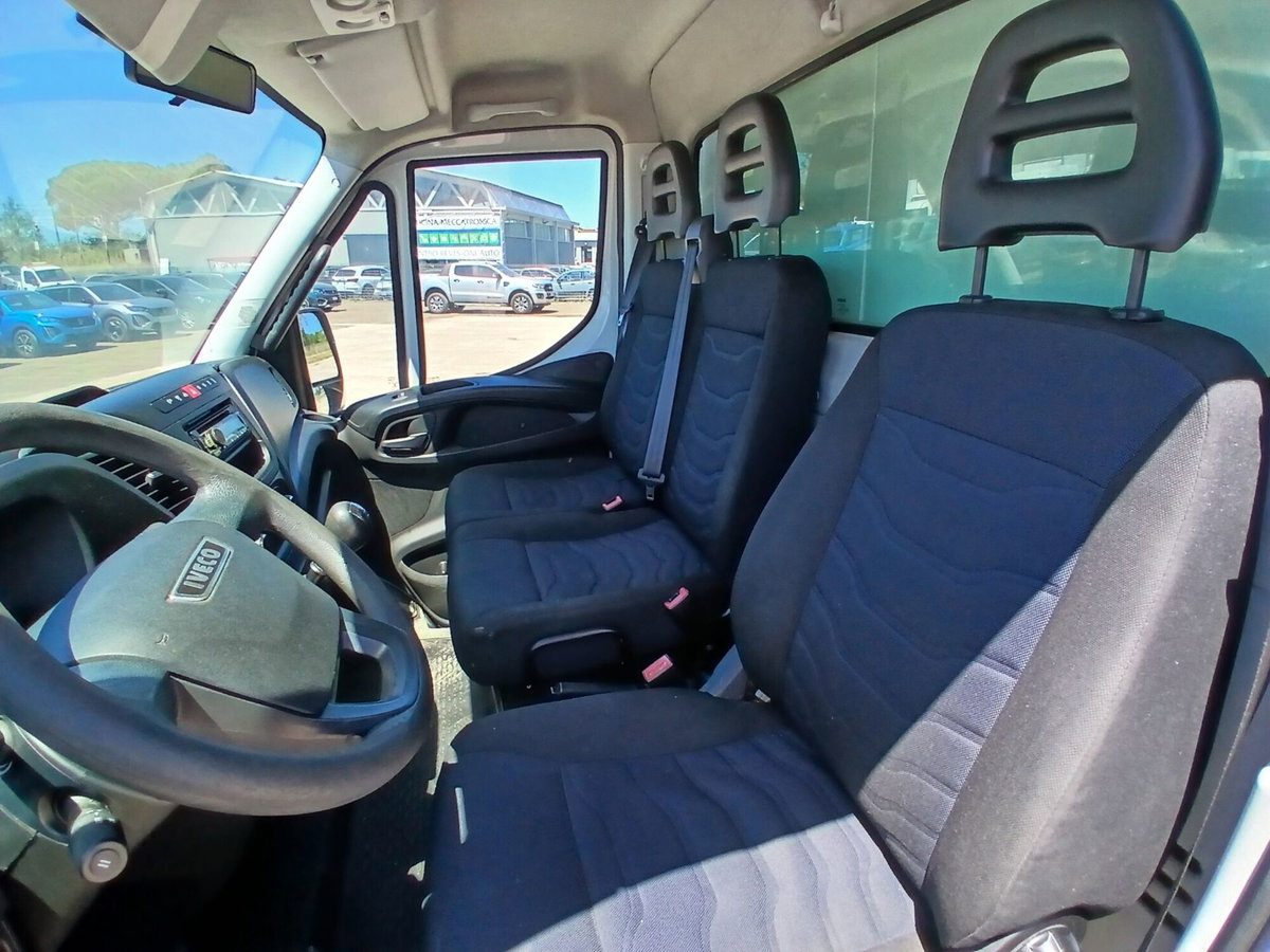 Iveco Daily Telaio 35C16HA8 BTor 2.3 HPT PC-RG Cabinato Hi-Matic (10)