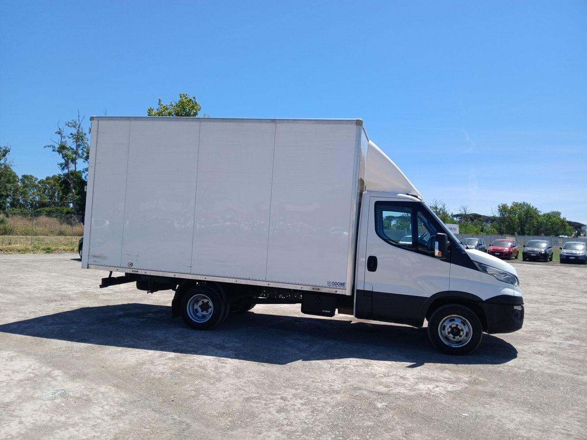 Iveco Daily Telaio 35C16HA8 BTor 2.3 HPT PC-RG Cabinato Hi-Matic (5)