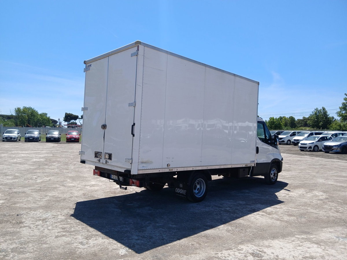 Iveco Daily Telaio 35C16HA8 BTor 2.3 HPT PC-RG Cabinato Hi-Matic (6)