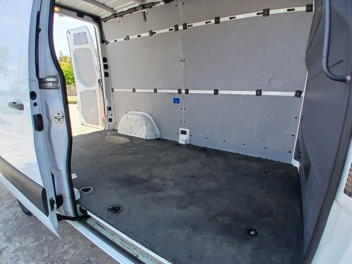 Mercedes-Benz Sprinter F39/35 311 CDI FWD TA Furgone (10)
