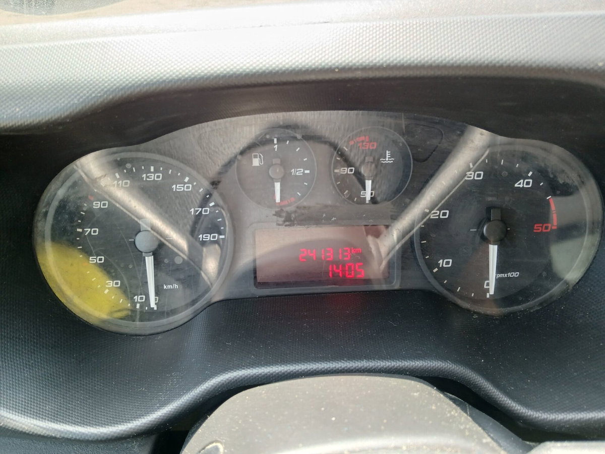 Iveco Daily Telaio 35C14 BTor 2.3 HPT PC-RG Cabinato (14)