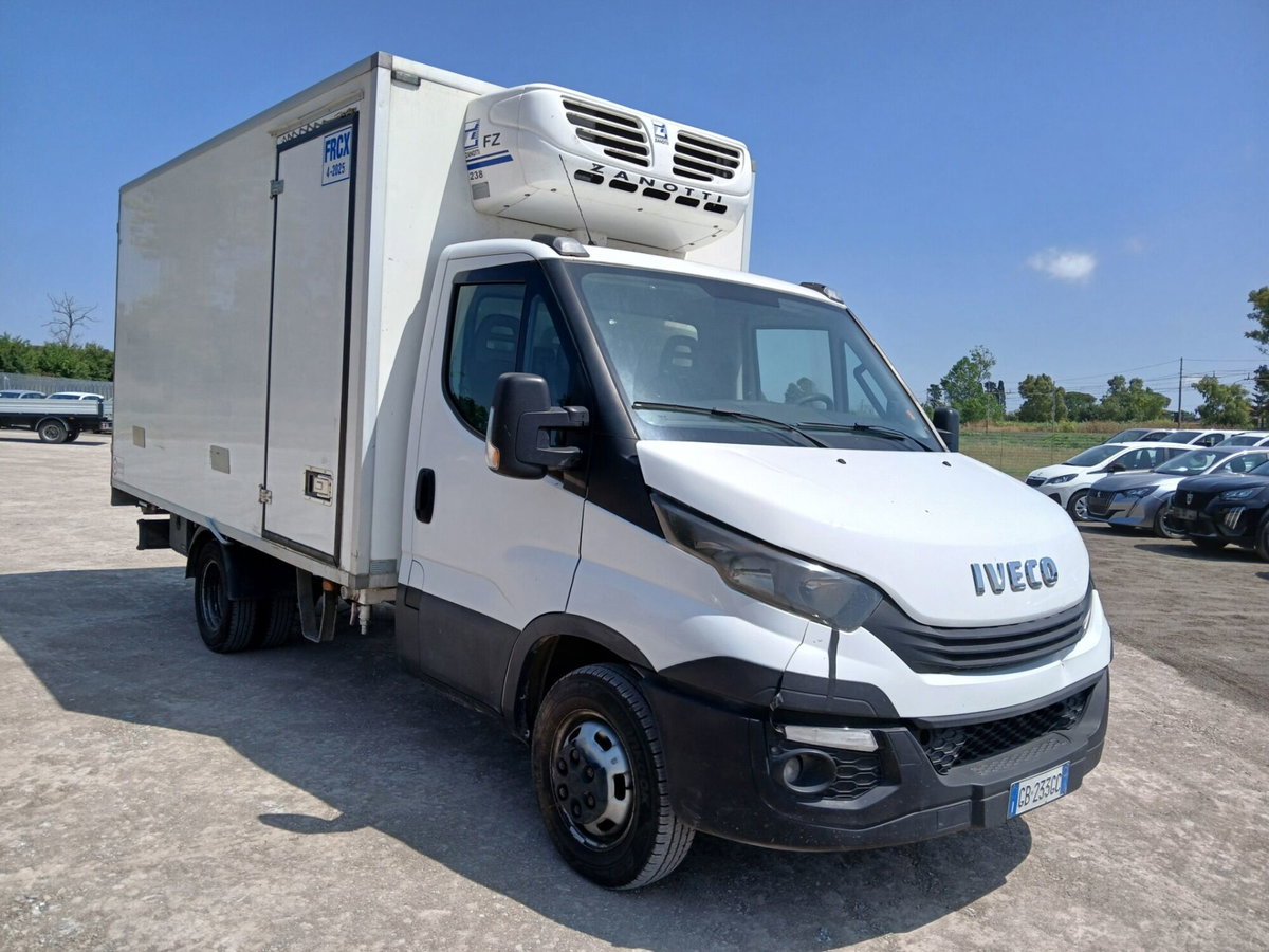 Iveco Daily Telaio 35C14 BTor 2.3 HPT PC-RG Cabinato (2)
