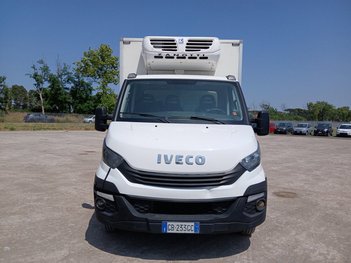 Iveco Daily Telaio 35C14 BTor 2.3 HPT PC-RG Cabinato (3)