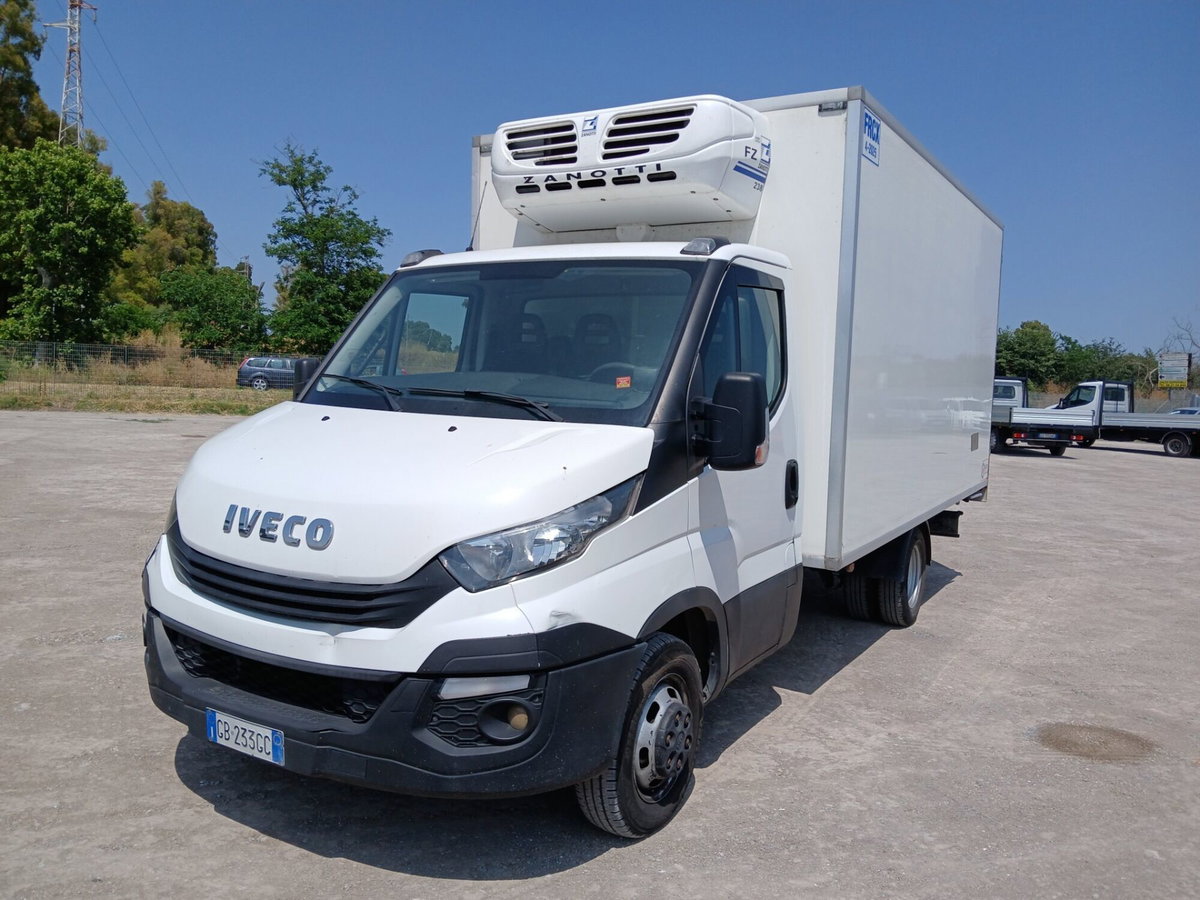 Iveco Daily Telaio 35C14 BTor 2.3 HPT PC-RG Cabinato (4)