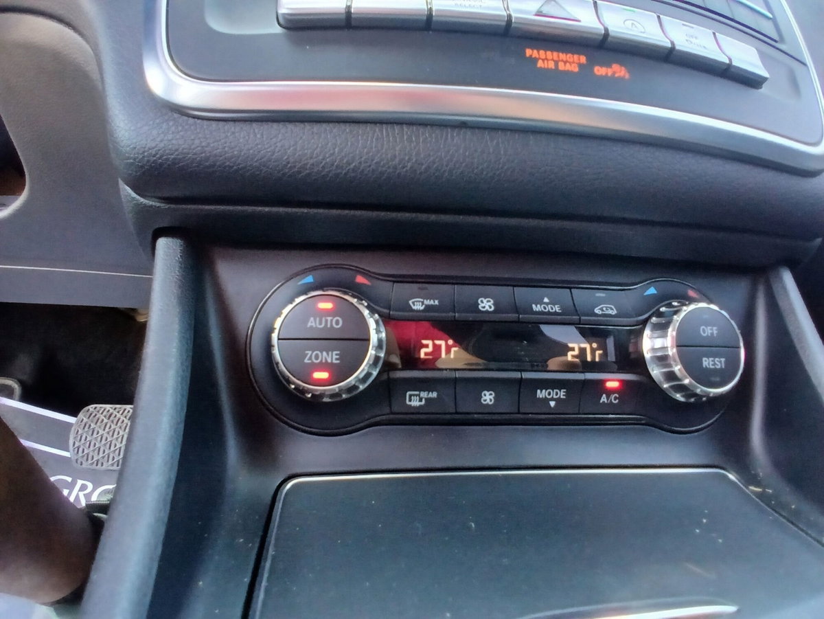Mercedes-Benz CLA 200 d Automatic Premium (18)