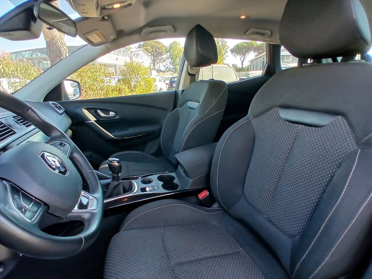 Renault Kadjar dCi 8V 115CV Business (2)