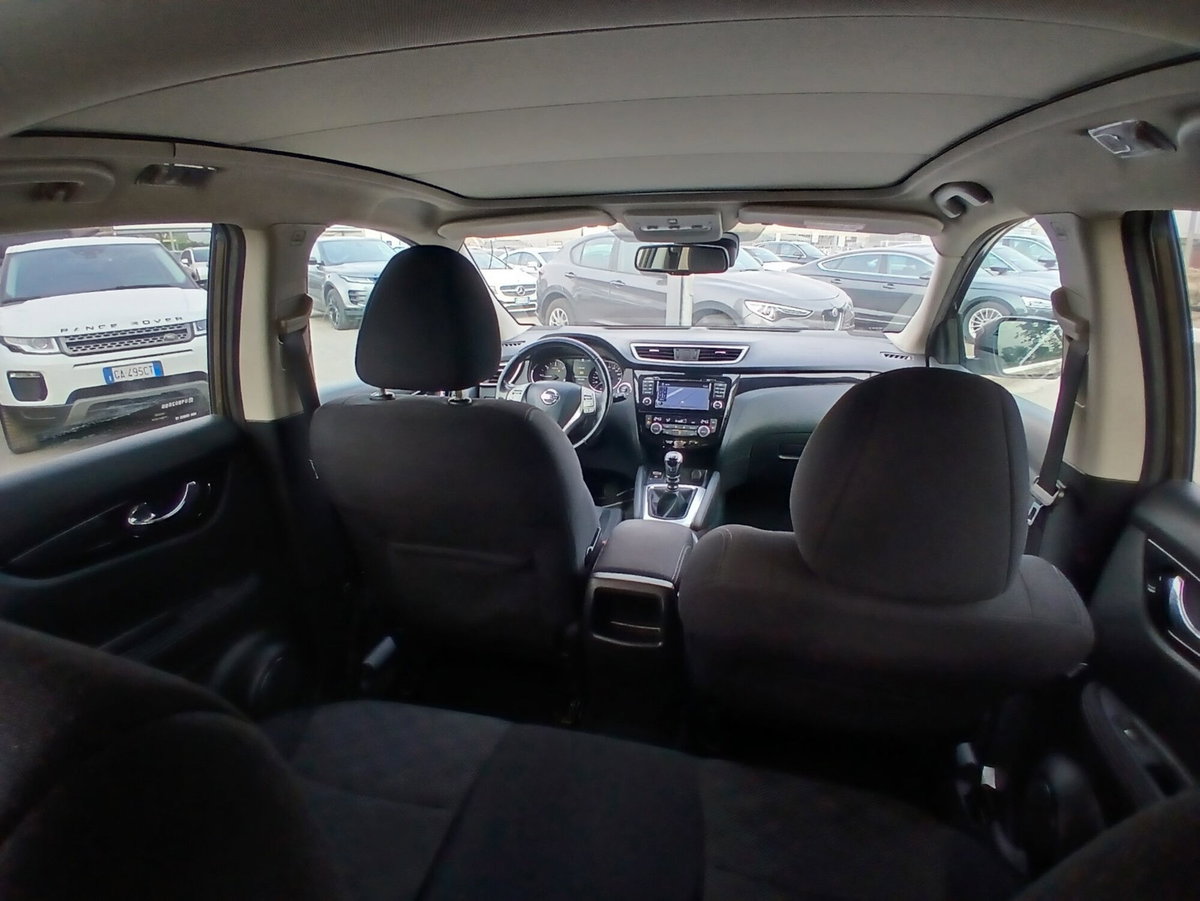 Nissan Qashqai 1.5 dCi Tekna (13)
