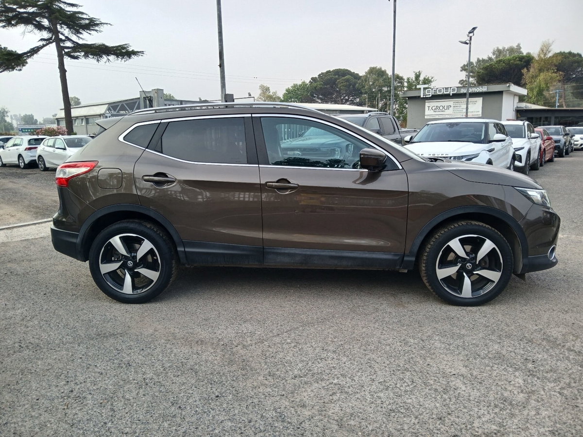 Nissan Qashqai 1.5 dCi Tekna (4)