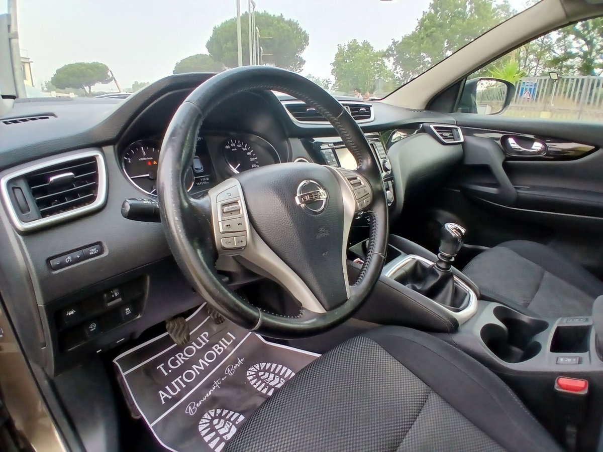 Nissan Qashqai 1.5 dCi Tekna (7)